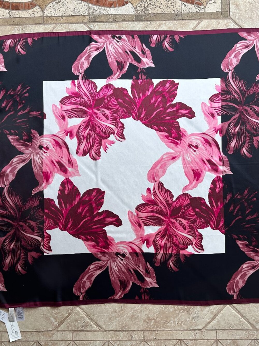 ANN TAYLOR LOFT LILY SQUARE SCARF:NWT BLACK/MULTI
